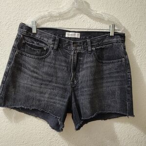 Abercrombie & Fitch  Black Denim Mid-Rise Boyfriend Shorts Women's Size 32/14